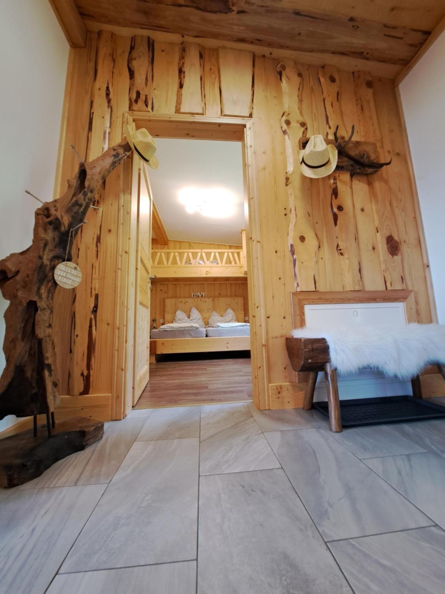 Ferienwohnung Erlebnisbauernhof Gutschi Ranch Kamp Zimmer foto