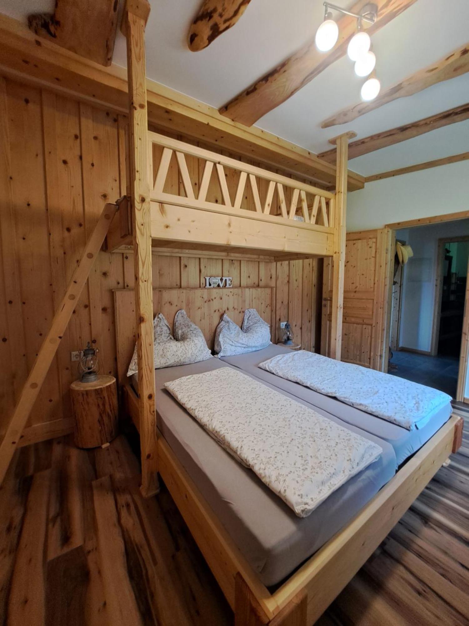 Ferienwohnung Erlebnisbauernhof Gutschi Ranch Kamp Zimmer foto